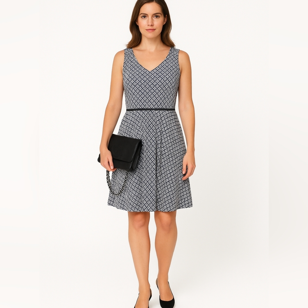 Badgley Mischka Elegantly Black and White Patterned Dress Size 2